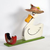 Gwendolyn the Card Duck