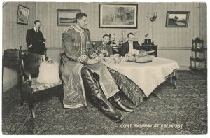 Giant Machnow Postcard