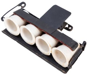 Loyd's Thimble Holder